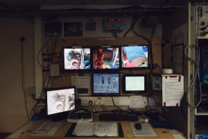 At the back of the dry lab, a CCTV station allows you to keep an eye on things.